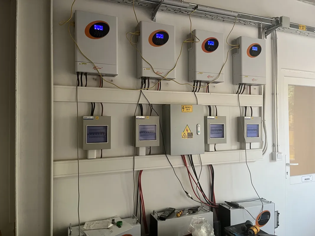 18 kWp napelemes rendszer 30 kW akkumulátorral – Tiszavas Kft, Tiszavasvári